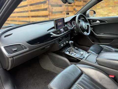 Audi A6 Saloon 2.0 TDI ultra Black Edition S Tronic Euro 6 (s/s) 4dr