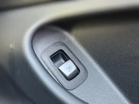 Mercedes-Benz C Class 1.5 C200 MHEV AMG Line (Premium Plus) G-Tronic+ Euro 6 (s/s) 2dr