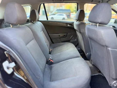 Vauxhall Astra 1.8i 16v Life 5dr