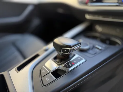 Audi A4 2.0 TDI ultra Sport S Tronic Euro 6 (s/s) 4dr