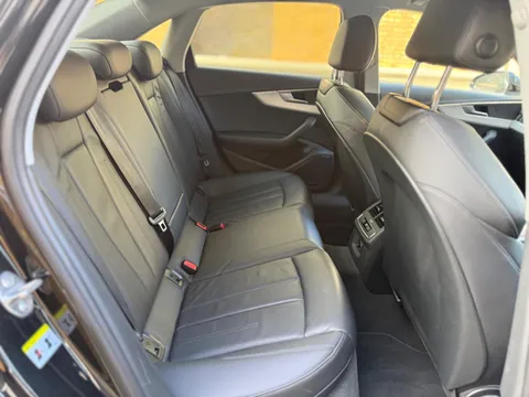 Audi A4 2.0 TDI ultra Sport S Tronic Euro 6 (s/s) 4dr