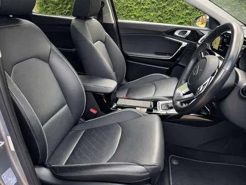 Kia Xceed 1.6 GDi 8.9kWh First Edition DCT Euro 6 (s/s) 5dr