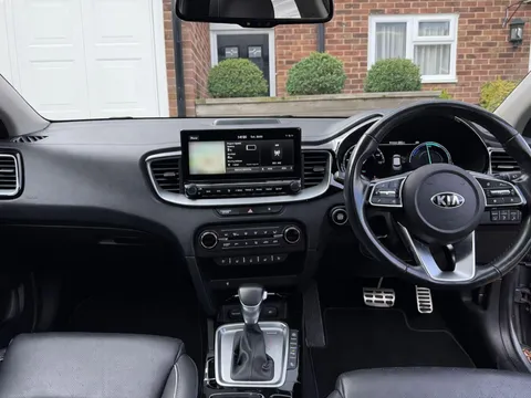 Kia Xceed 1.6 GDi 8.9kWh First Edition DCT Euro 6 (s/s) 5dr