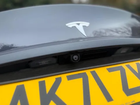 Tesla Model 3 (Dual Motor) Long Range Auto 4WDE 4dr