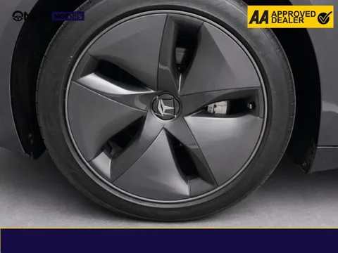 Tesla Model 3 (Dual Motor) Long Range Auto 4WDE 4dr