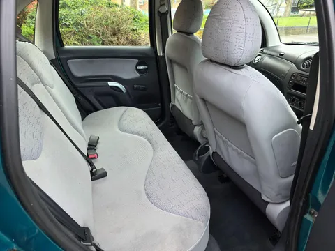 Citroen C3 1.4i Desire 5dr