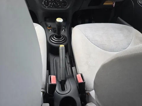 Citroen C3 1.4i Desire 5dr