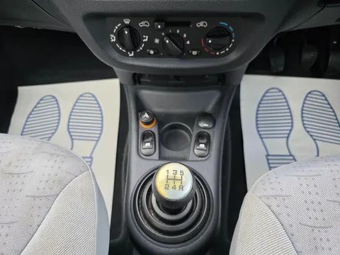 Citroen C3 1.4i Desire 5dr