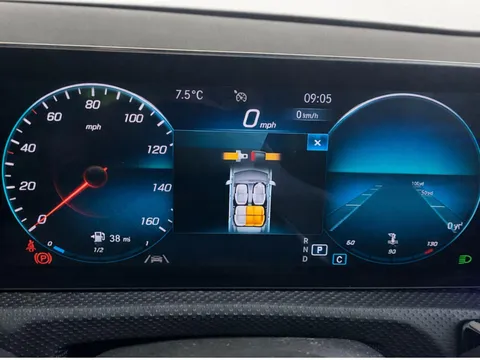 Mercedes-Benz Cla Class 2.0 CLA220d AMG Line (Premium Plus 2) Coupe 8G-DCT Euro 6 (s/s) 4dr