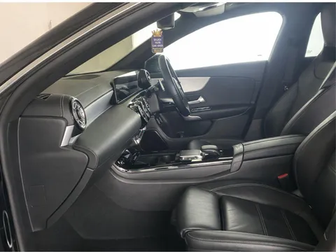 Mercedes-Benz Cla Class 2.0 CLA220d AMG Line (Premium Plus 2) Coupe 8G-DCT Euro 6 (s/s) 4dr