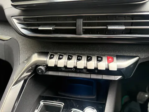 Peugeot 3008 1.2 PureTech Allure Premium EAT Euro 6 (s/s) 5dr