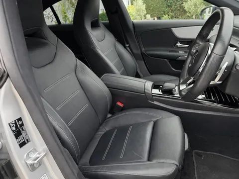 Mercedes-Benz Cla Class 2.0 CLA220d AMG Line Night Edition (Premium Plus) Coupe 8G-DCT Euro 6 (s/s) 4dr