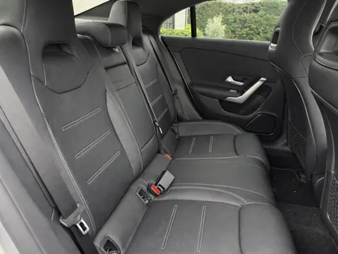 Mercedes-Benz Cla Class 2.0 CLA220d AMG Line Night Edition (Premium Plus) Coupe 8G-DCT Euro 6 (s/s) 4dr