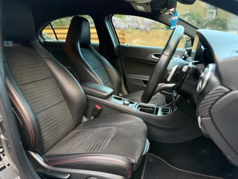 Mercedes-Benz A Class 1.6 A160 AMG Line 7G-DCT Euro 6 (s/s) 5dr