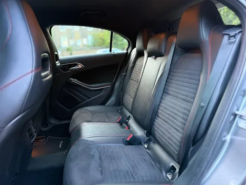 Mercedes-Benz A Class 1.6 A160 AMG Line 7G-DCT Euro 6 (s/s) 5dr