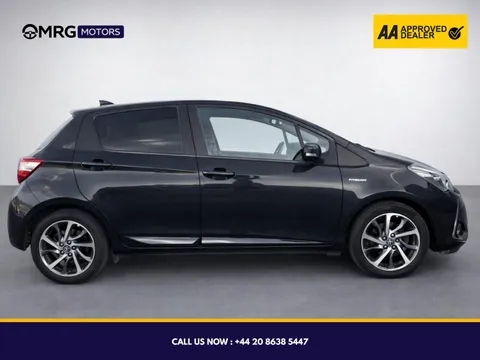 Toyota Yaris 1.5 VVT-h Y20 Bi-tone E-CVT Euro 6 (s/s) 5dr