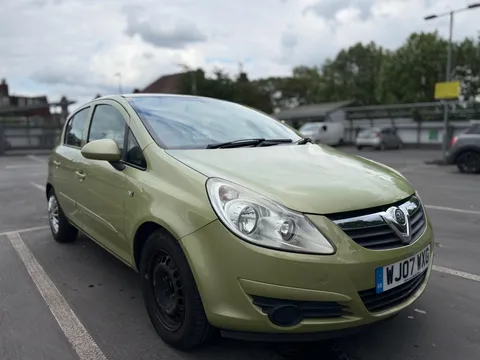 Vauxhall Corsa 1.4i 16v Club 5dr