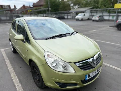 Vauxhall Corsa 1.4i 16v Club 5dr