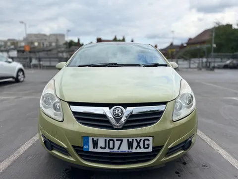 Vauxhall Corsa 1.4i 16v Club 5dr