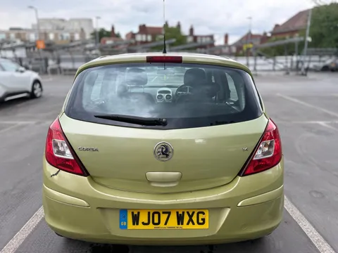 Vauxhall Corsa 1.4i 16v Club 5dr