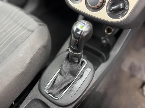 Vauxhall Corsa 1.4i 16v Club 5dr