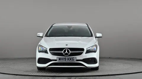 MERCEDES-BENZ CLA CLA 180 AMG Line Tip Auto