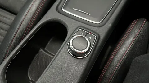 MERCEDES-BENZ CLA CLA 180 AMG Line Tip Auto