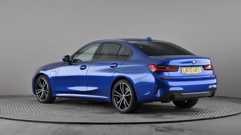 BMW 3 SERIES 330e M Sport Auto [Tech/Plus Pack]