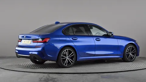 BMW 3 SERIES 330e M Sport Auto [Tech/Plus Pack]