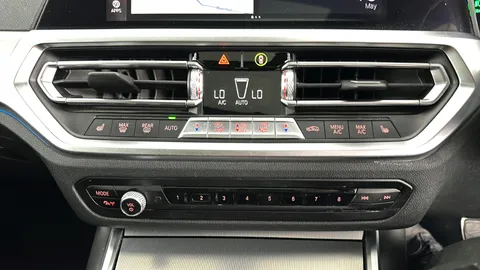 BMW 3 SERIES 330e M Sport Auto [Tech/Plus Pack]