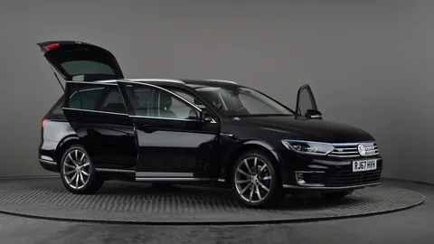 VOLKSWAGEN PASSAT 1.4 TSI GTE Advance DSG