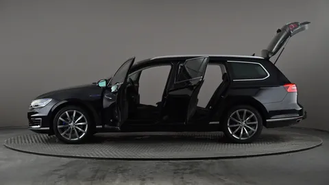 VOLKSWAGEN PASSAT 1.4 TSI GTE Advance DSG