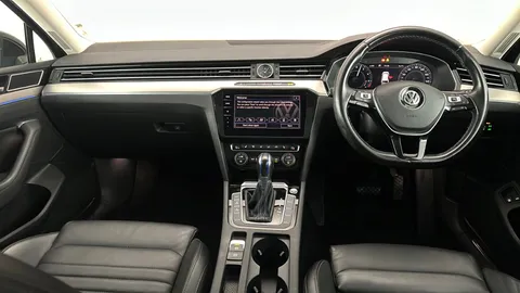 VOLKSWAGEN PASSAT 1.4 TSI GTE Advance DSG