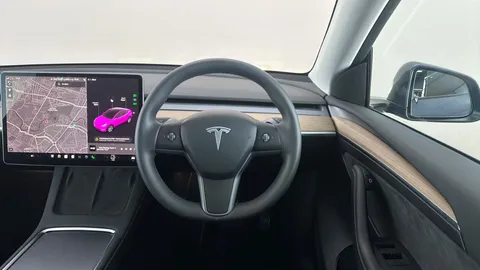 TESLA MODEL Y Long Range AWD Auto