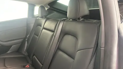 TESLA MODEL Y Long Range AWD Auto
