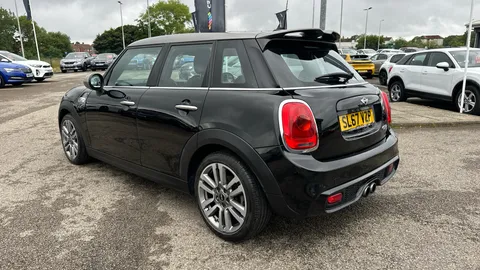MINI HATCHBACK 2.0 Cooper S Seven [Media Pack XL]