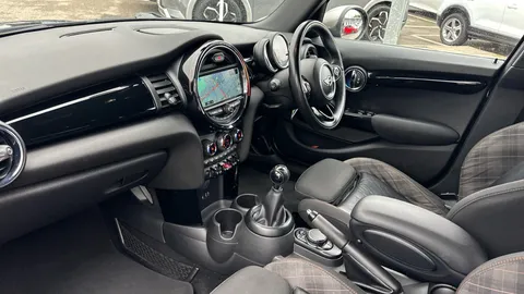 MINI HATCHBACK 2.0 Cooper S Seven [Media Pack XL]