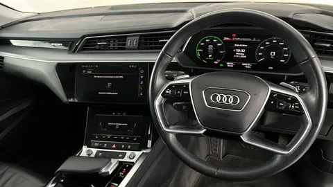 AUDI E-TRON 230kW 50 Quattro 71kWh Technik Auto