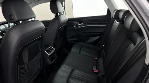 AUDI E-TRON 230kW 50 Quattro 71kWh Technik Auto