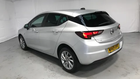VAUXHALL ASTRA 1.6 CDTi 16V ecoTEC Tech Line Nav