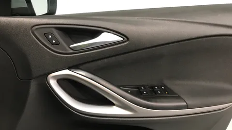 VAUXHALL ASTRA 1.6 CDTi 16V ecoTEC Tech Line Nav