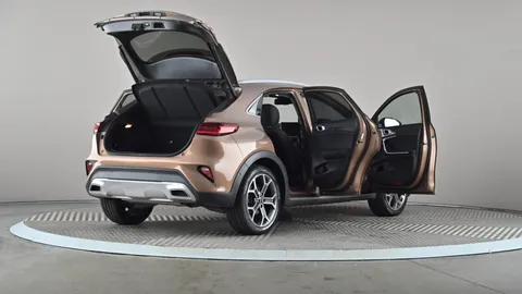 KIA XCEED 1.5T GDi ISG 4