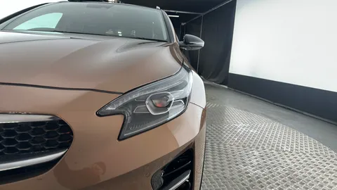 KIA XCEED 1.5T GDi ISG 4
