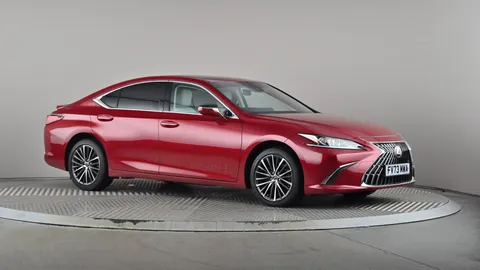 LEXUS ES 300h 2.5 CVT Premium Edition