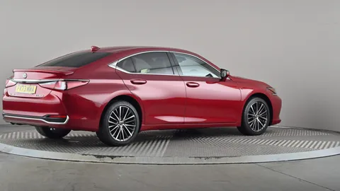 LEXUS ES 300h 2.5 CVT Premium Edition