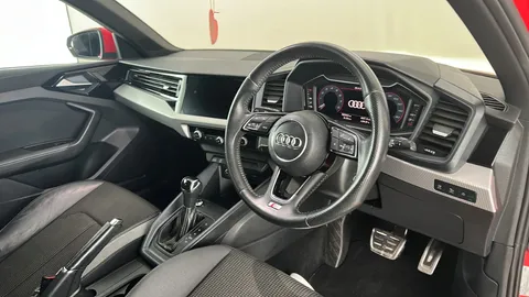 AUDI A1 30 TFSI S Line S Tronic