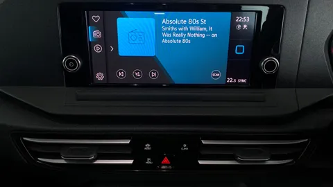 Volkswagen Caddy Maxi 2.0 TDI 122 Life DSG [7 Seats]