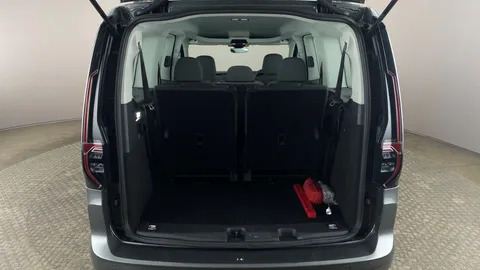 Volkswagen Caddy Maxi 2.0 TDI 122 Life DSG [7 Seats]