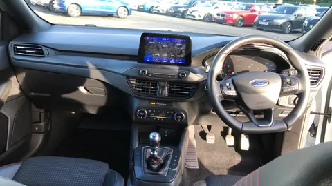 FORD FOCUS 1.0 EcoBoost 125 ST-Line X