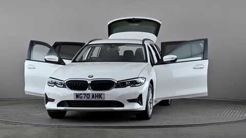 BMW 3 Series Touring 320d MHT SE Step Auto